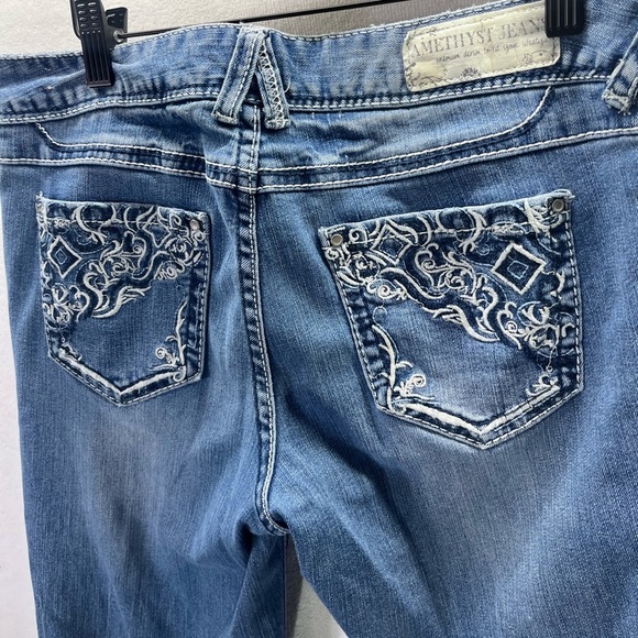 Amethyst Bootcut Denim Jeans Womens 9 Juniors Stretch Blue Embroidered 1983 - Picture 1 of 10